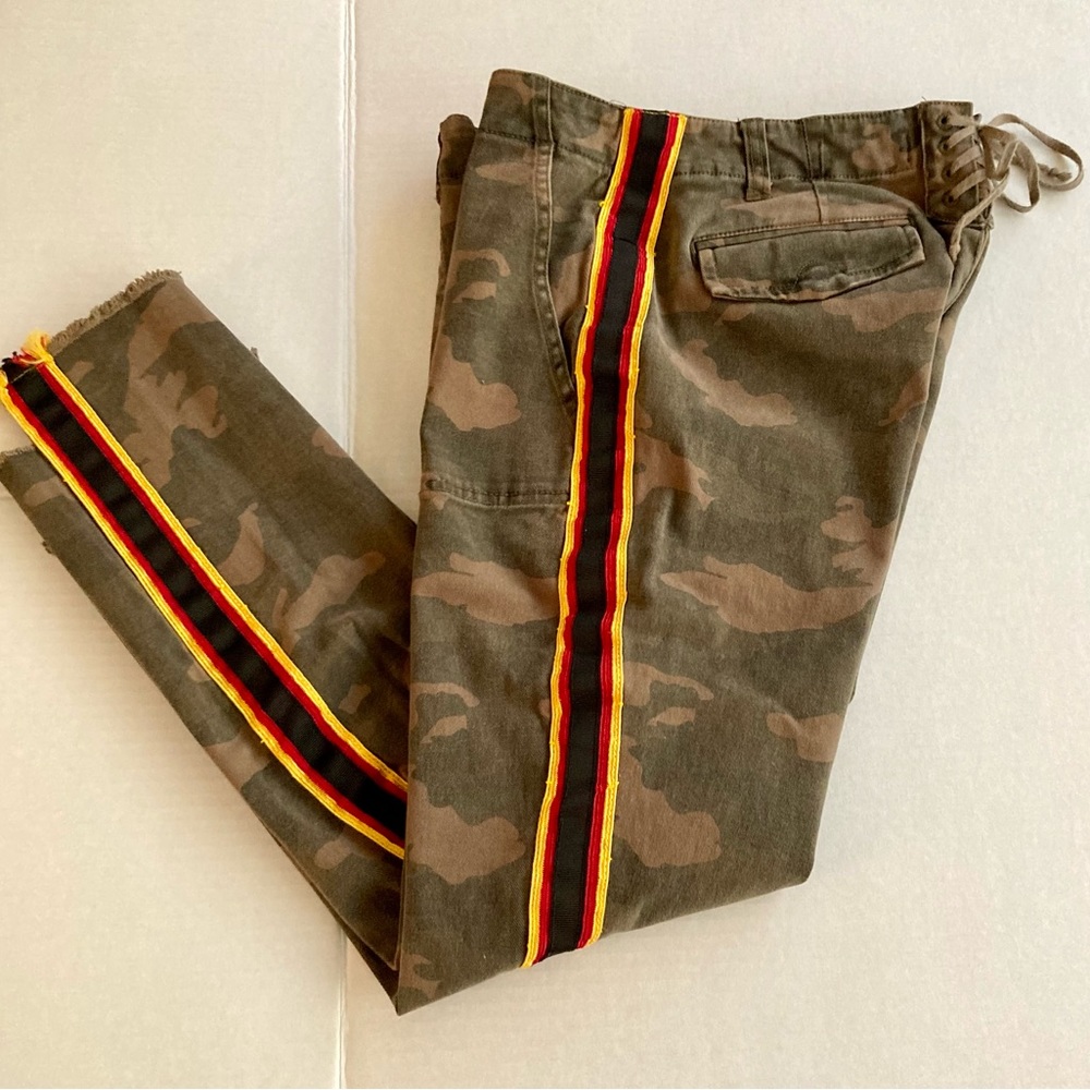 Pam & Gela Camo Stripe Cropped Skinny Ankle Pants